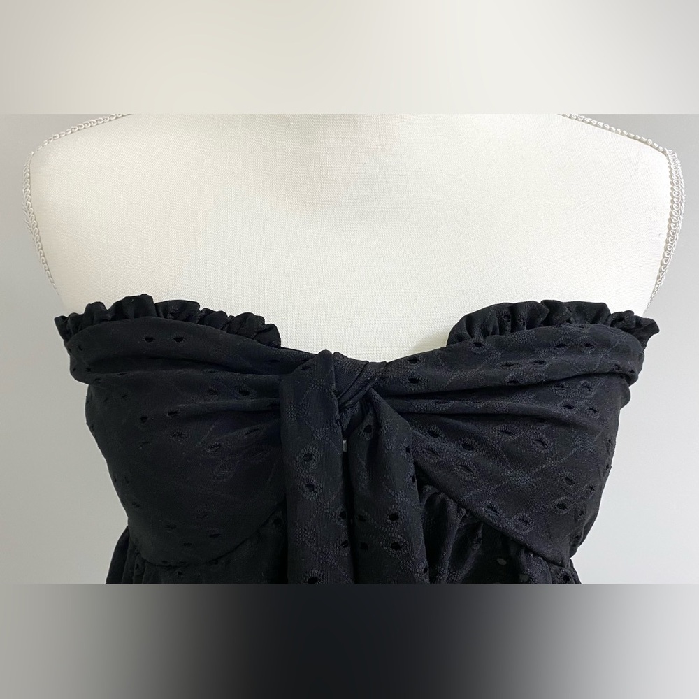 SHEIN Womens M Solid Black Eyelet Lace Strapless Crop Top Boho Y2K Minimalist - Picture 2 of 14